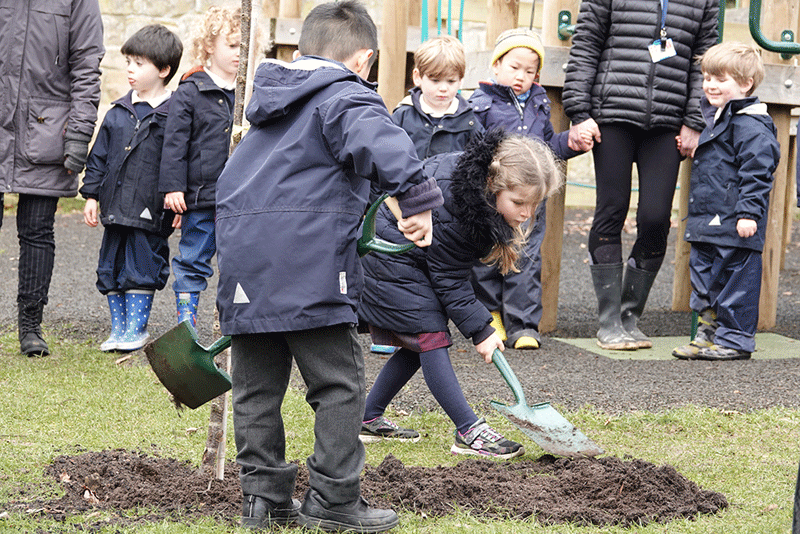 KES-pupils-plant-a-tree-to-celebrate-Her-Majesty's-Platinum-Jubilee ...